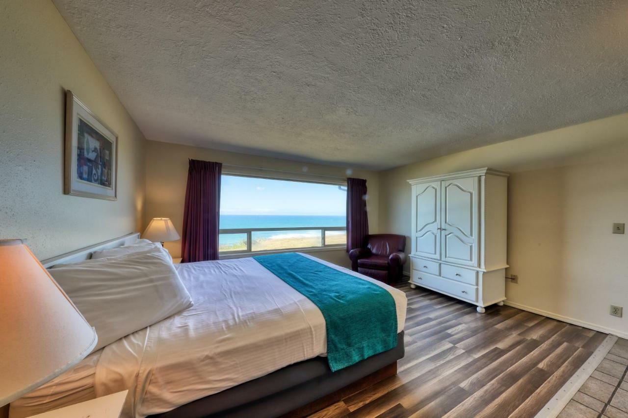 Sea Horse Ocean Front Lodging Lincoln City Rom bilde