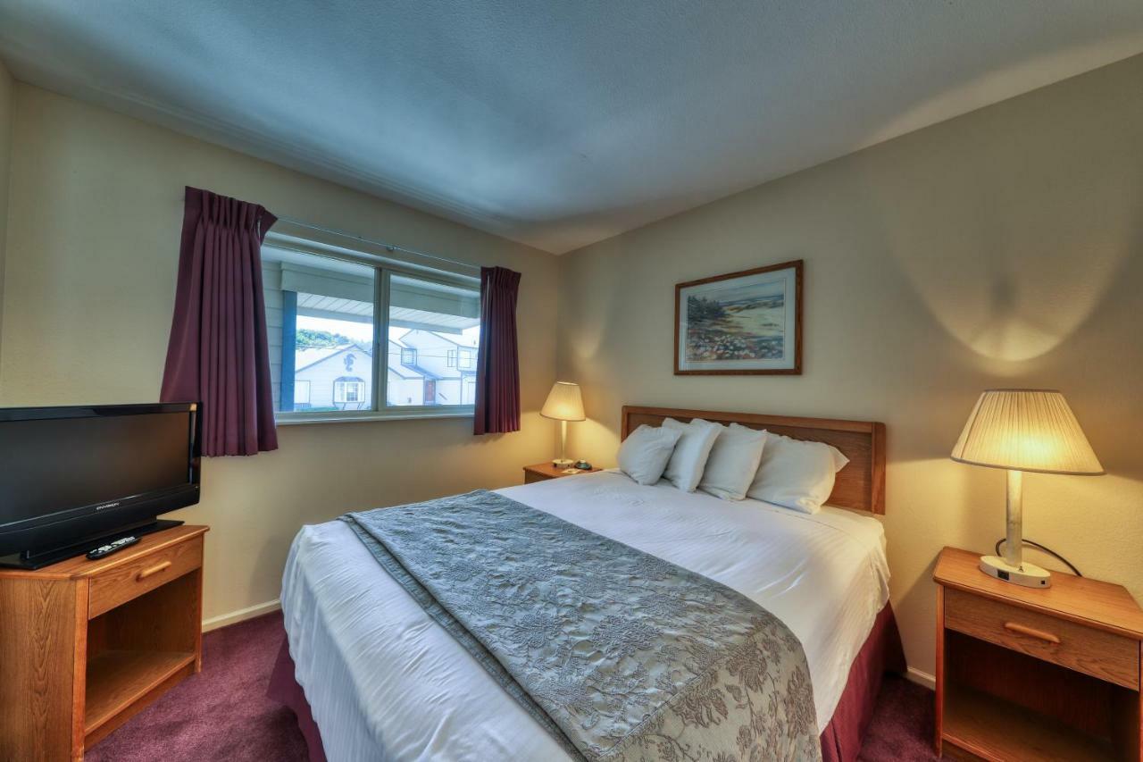 Sea Horse Ocean Front Lodging Lincoln City Rom bilde