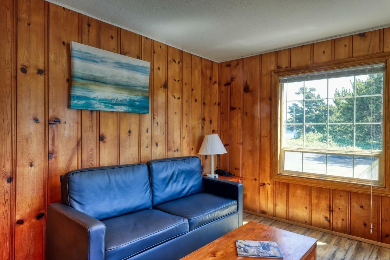 Sea Horse Ocean Front Lodging Lincoln City Rom bilde